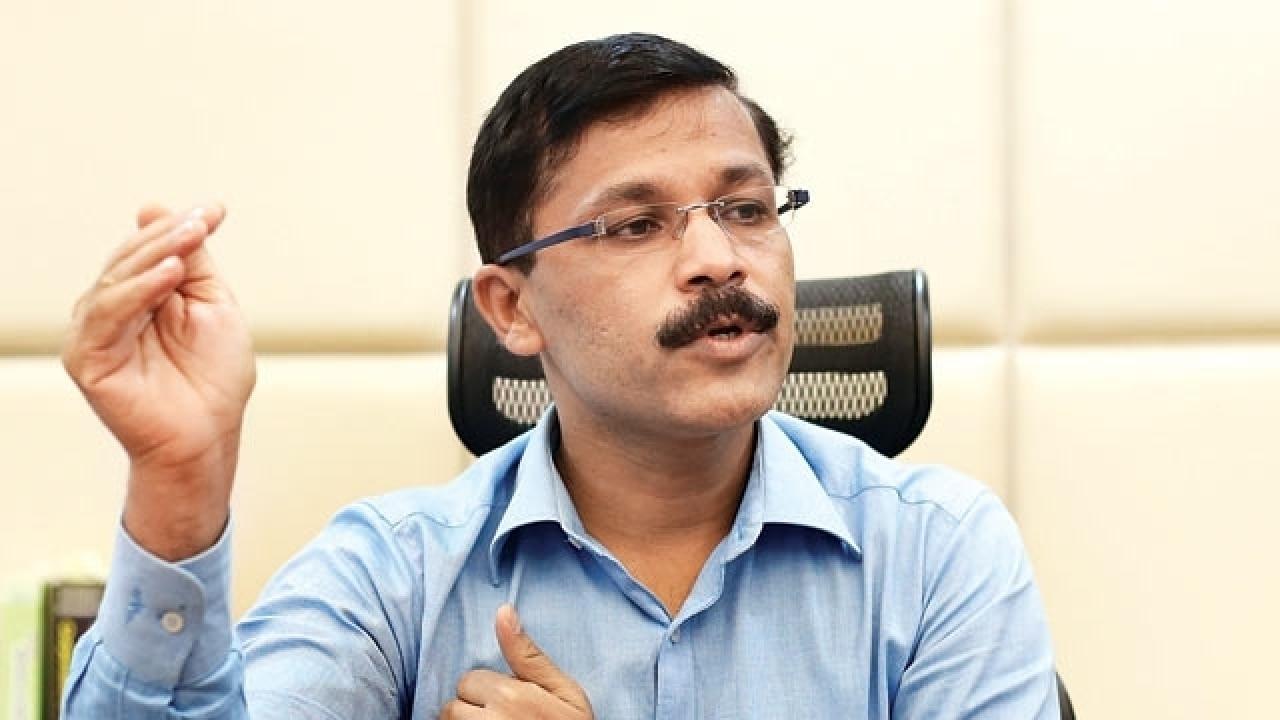 Tukaram Mundhe Biography: Age, Education, UPSC Rank, Career, Family & Achievements